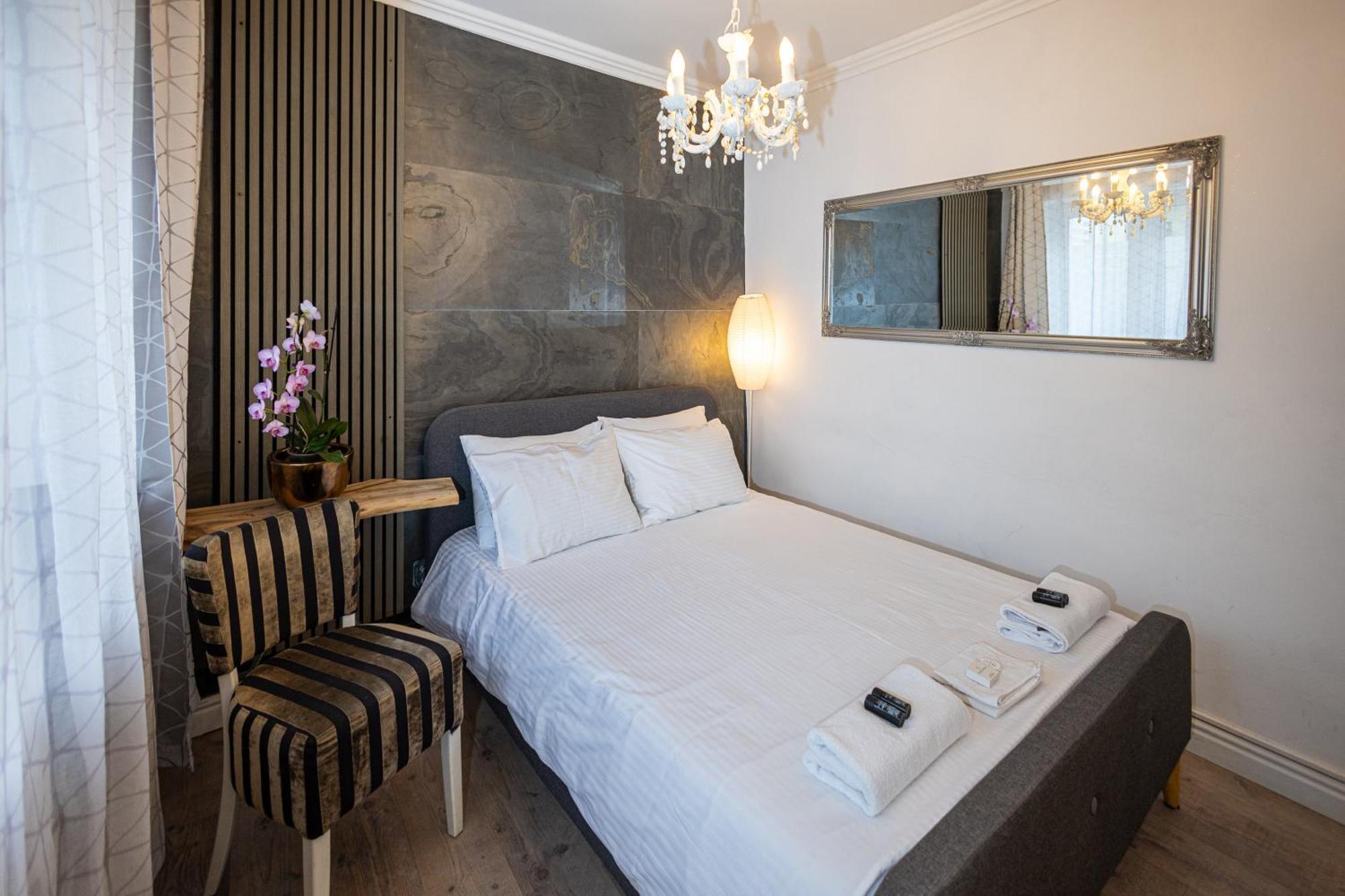 Old Town's Nest Apartment *